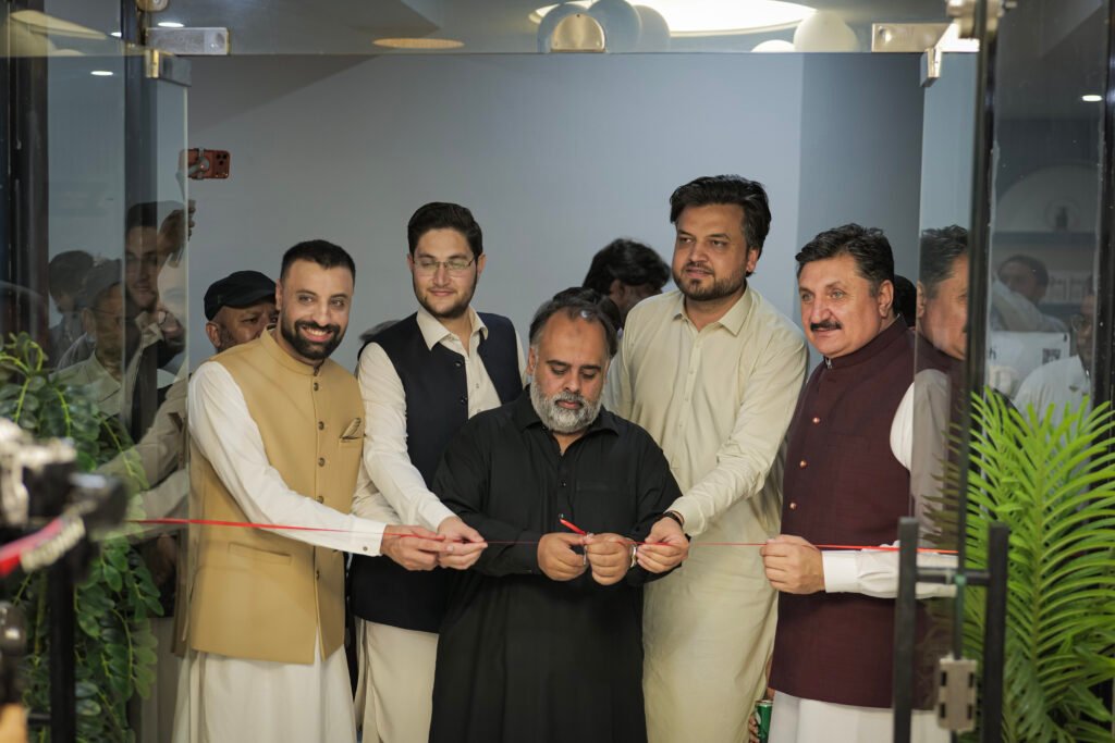 Visit by Health Minister